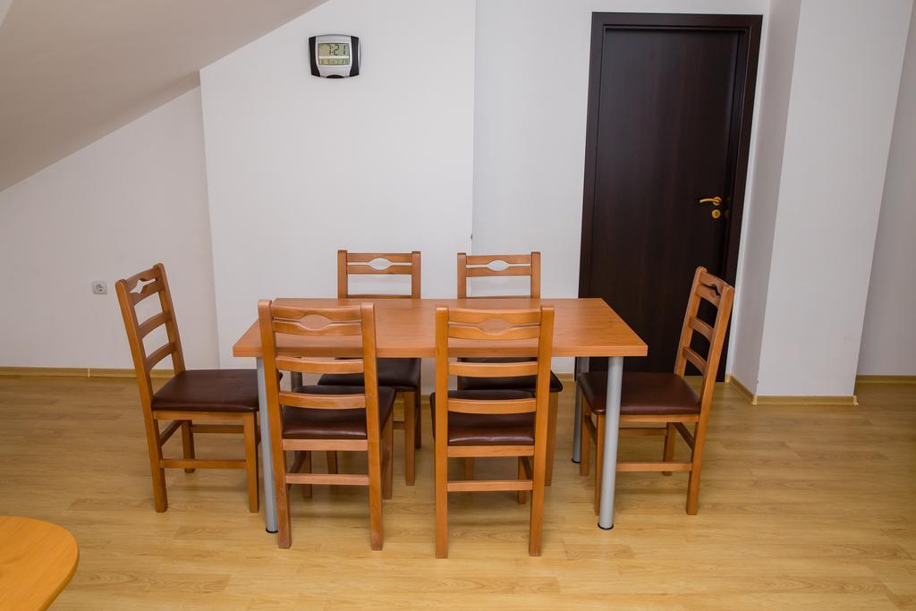 Three Mountains Penthouse Apartment 647 Razlog Exterior photo
